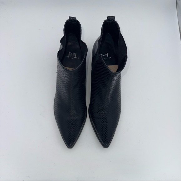 Marc Fisher women’s Chelsea heeled ankle Boots Black leather snake print SZ8.5 - Picture 4 of 10